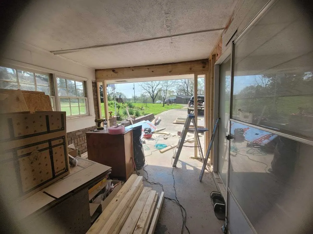 Air movers and dehumidifier for Drying & Dehumidification in Island Lake